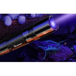 Superfire Z01 UV-lámpa, 3W, 365 nm, újratölthető lítium-ion akkumulátor 1400 mAh, IP44, alumíniumötvözet