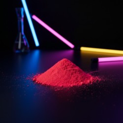 Narancssárgán világító foszforeszkáló vörös pigment