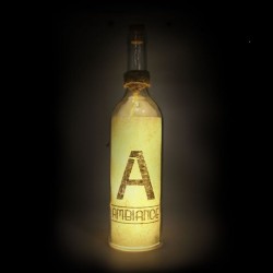 Sticla de vin Ambiance cu LED, decorativa cu dop pluta si snur din sfoara 