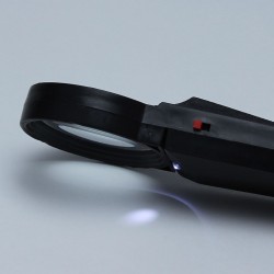 Lupa de mana 50 mm, iluminare LED, alimentare baterii
